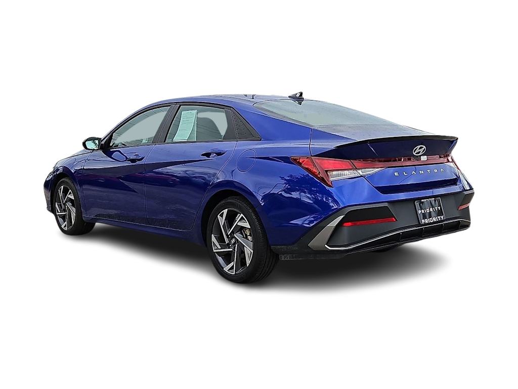 Thumbnail: 2025 Hyundai Elantra - 4