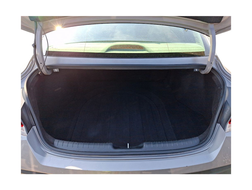 Thumbnail: 2024 Hyundai Elantra - 14