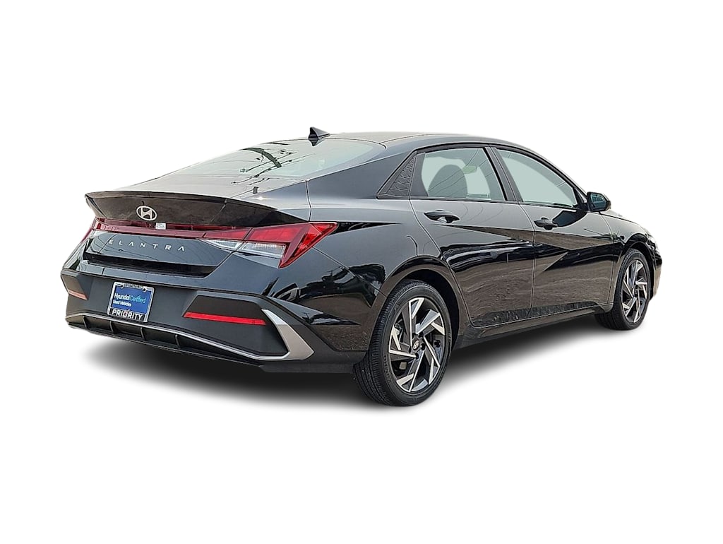 Thumbnail: 2025 Hyundai Elantra - 18