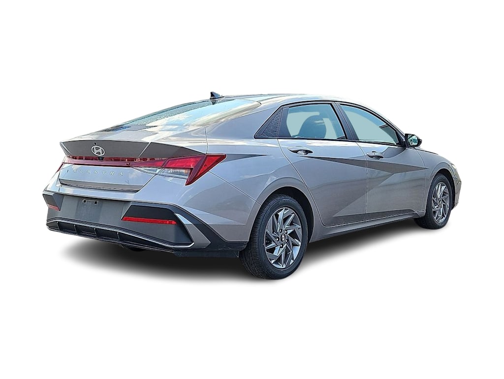 Thumbnail: 2024 Hyundai Elantra - 15