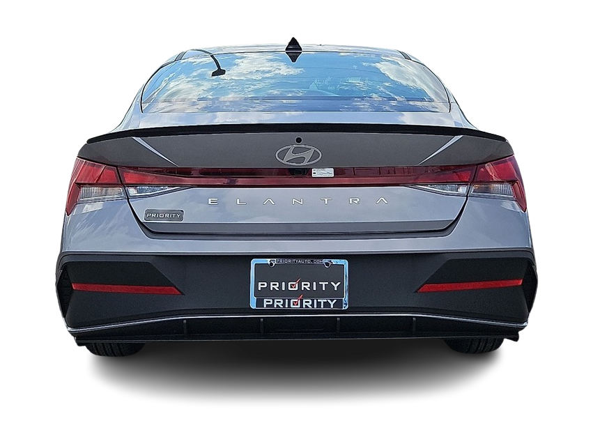 Thumbnail: 2025 Hyundai Elantra - 4