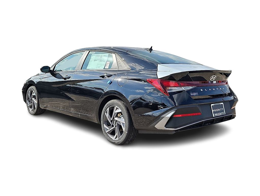 Thumbnail: 2025 Hyundai Elantra - 3