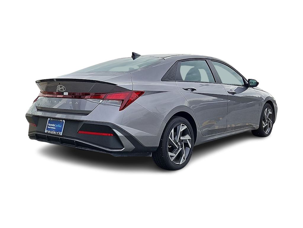 Thumbnail: 2025 Hyundai Elantra - 18