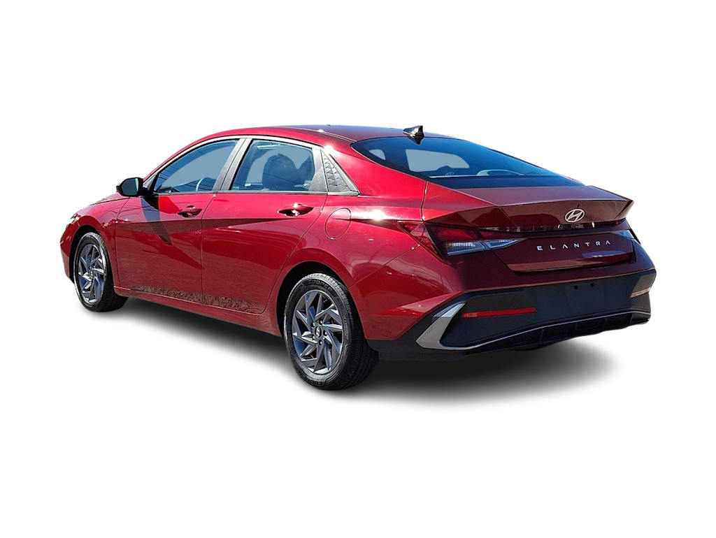 Thumbnail: 2024 Hyundai Elantra - 4