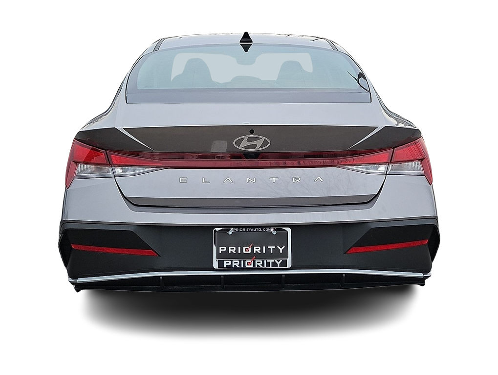 Thumbnail: 2024 Hyundai Elantra - 4