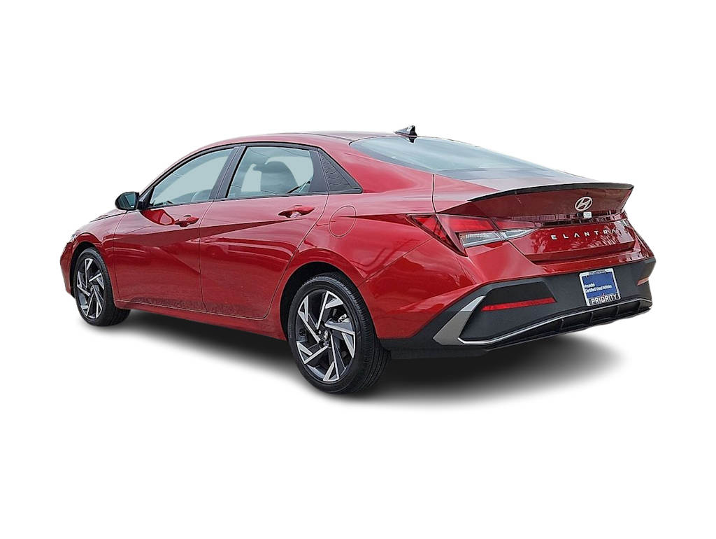 Thumbnail: 2025 Hyundai Elantra - 4