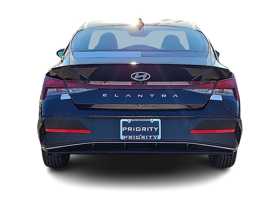 Thumbnail: 2026 Hyundai Elantra - 3