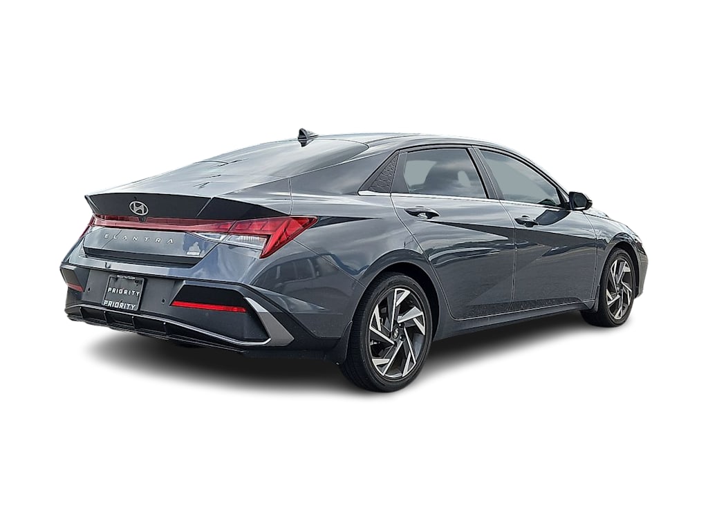 Thumbnail: 2024 Hyundai Elantra - 17