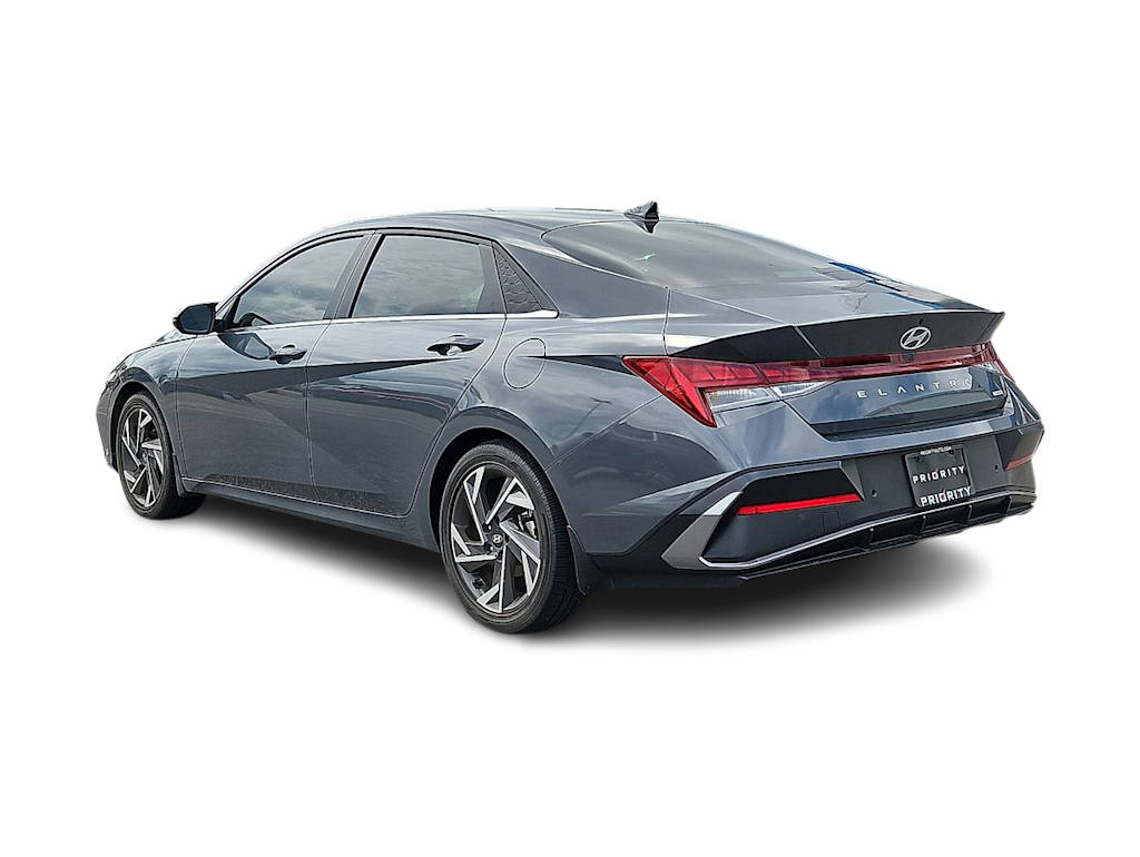 Thumbnail: 2024 Hyundai Elantra - 4
