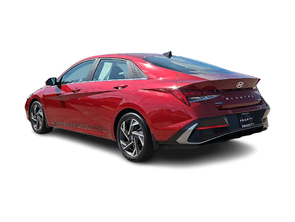 Thumbnail: 2024 Hyundai Elantra - 4