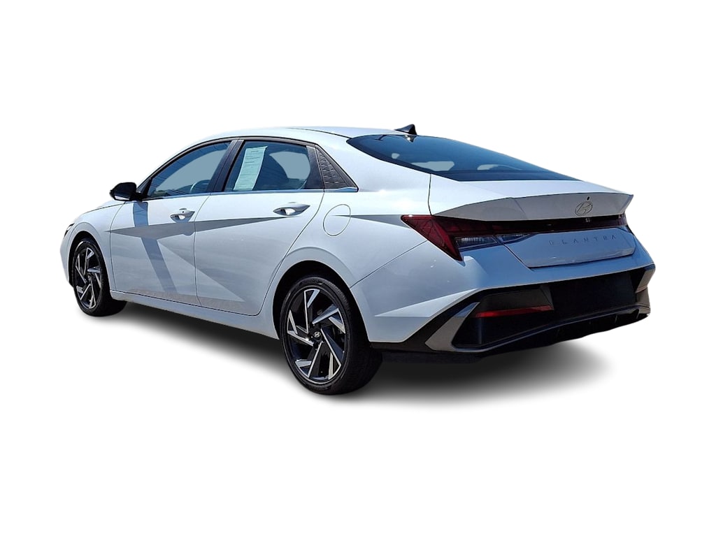 Thumbnail: 2025 Hyundai Elantra - 4