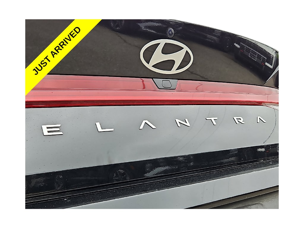 Thumbnail: 2025 Hyundai Elantra - 31