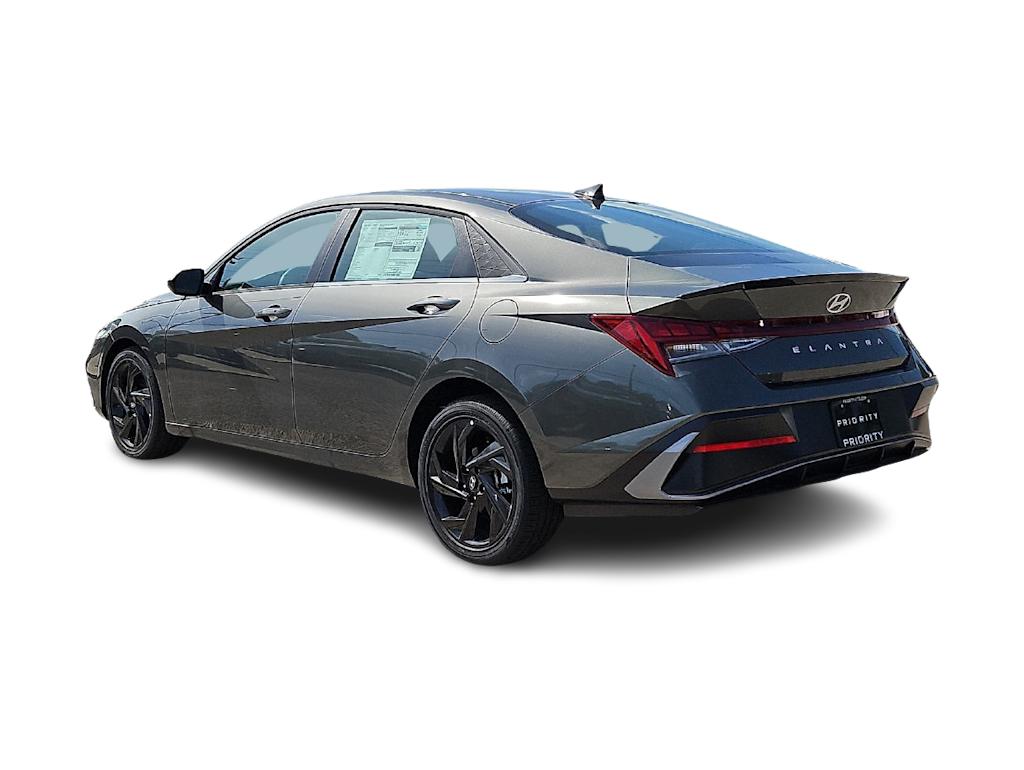 Thumbnail: 2026 Hyundai Elantra - 3