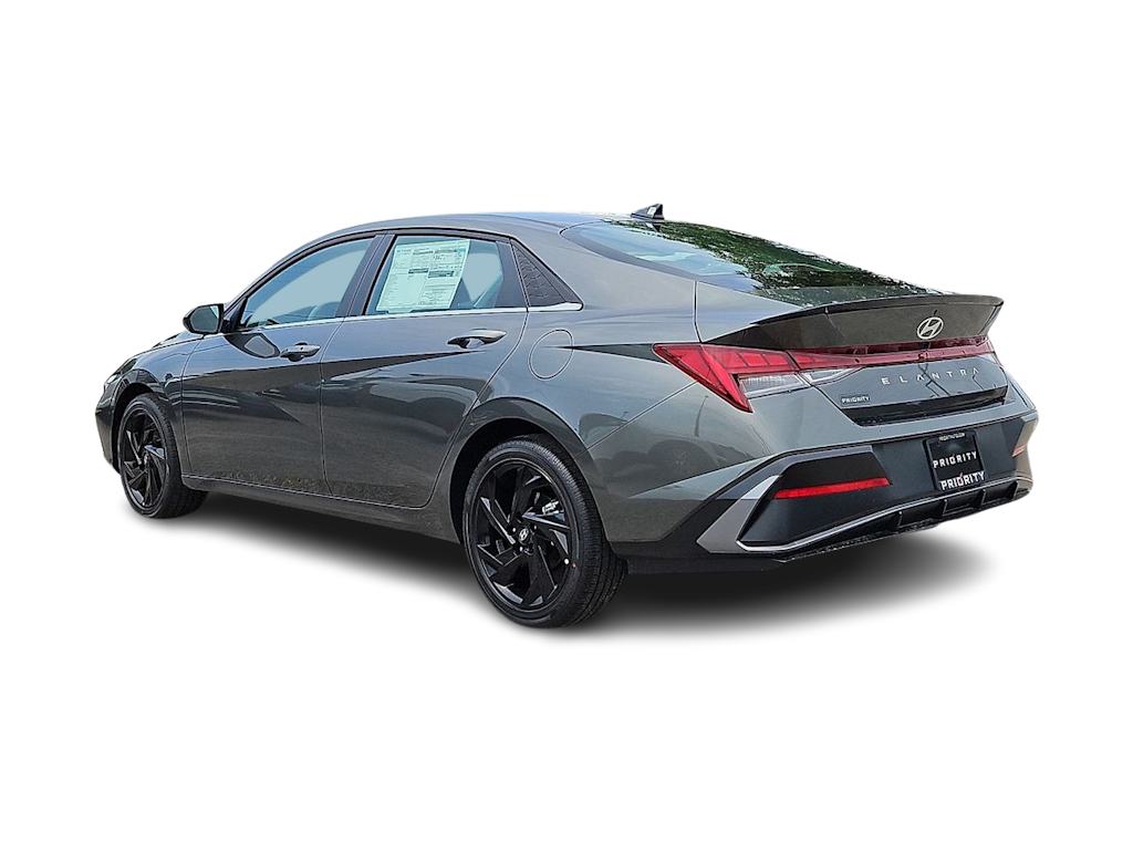 Thumbnail: 2026 Hyundai Elantra - 3