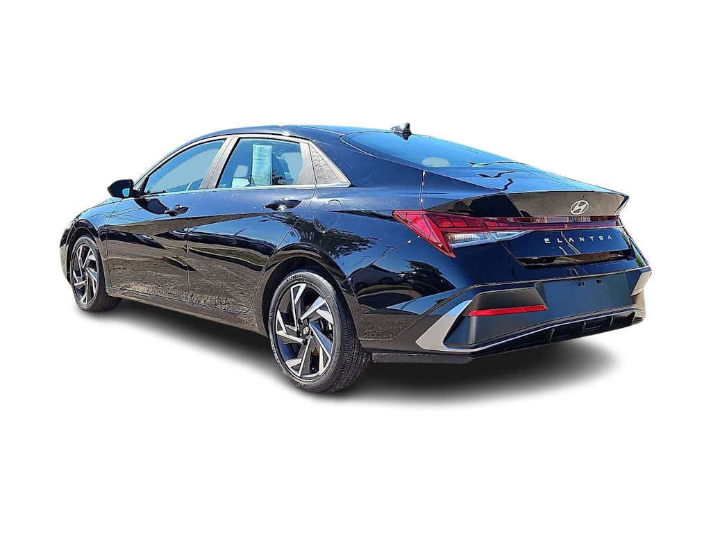 Thumbnail: 2024 Hyundai Elantra - 4