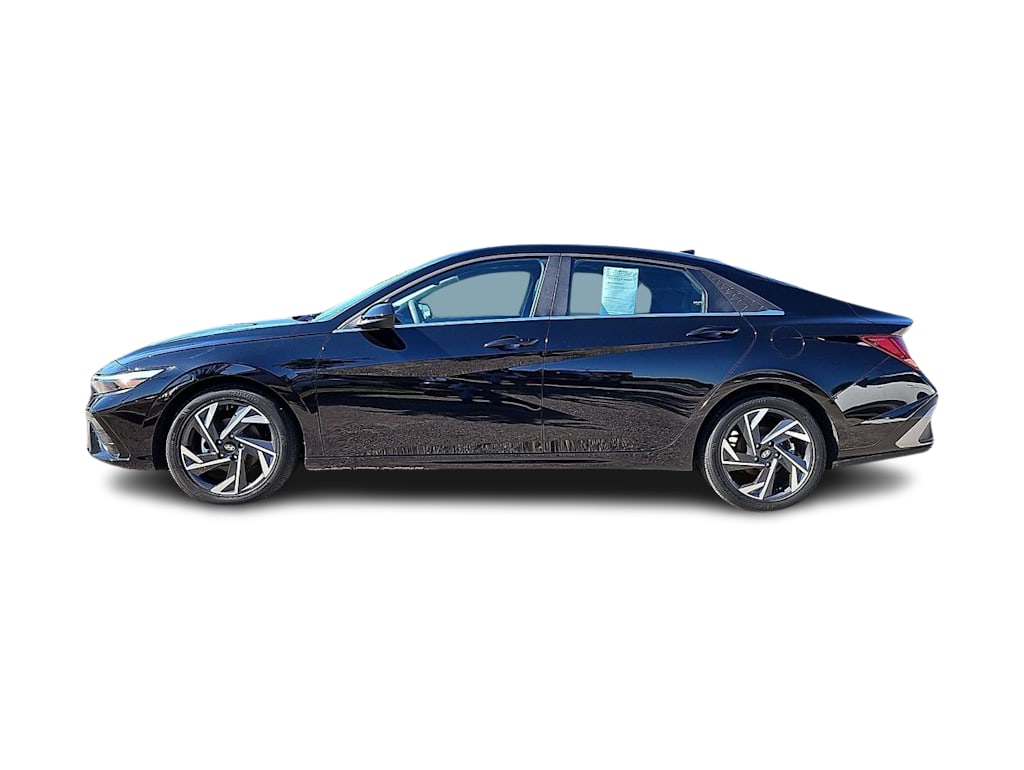 Thumbnail: 2024 Hyundai Elantra - 3