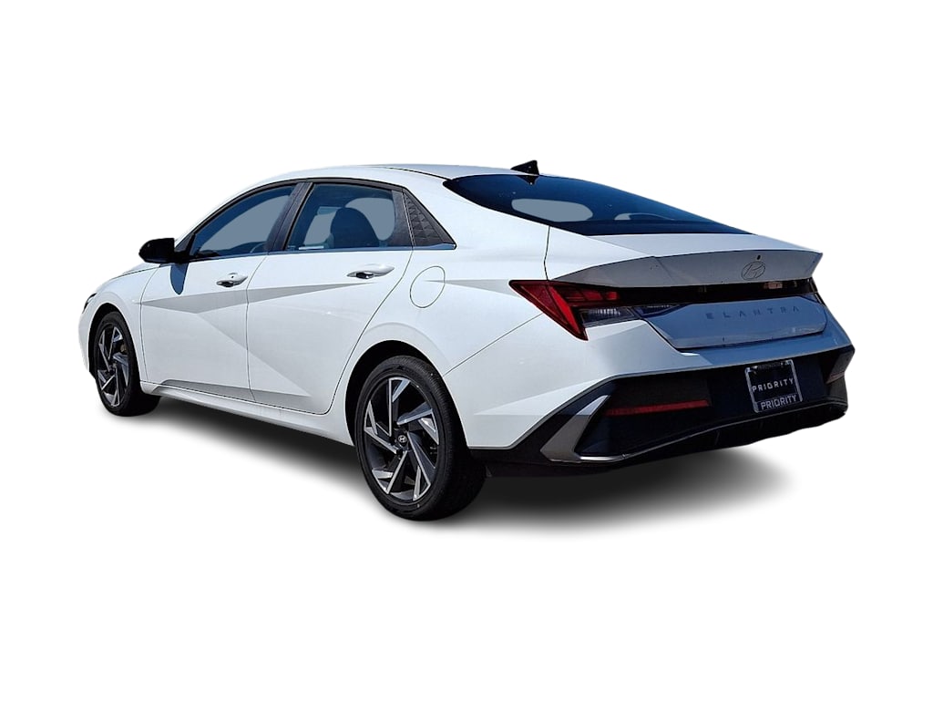 Thumbnail: 2025 Hyundai Elantra - 4