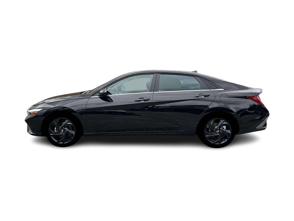 Thumbnail: 2026 Hyundai Elantra - 3
