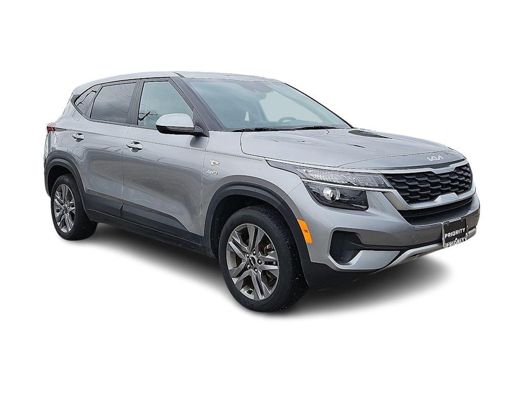 Thumbnail: 2023 Kia Seltos - 18