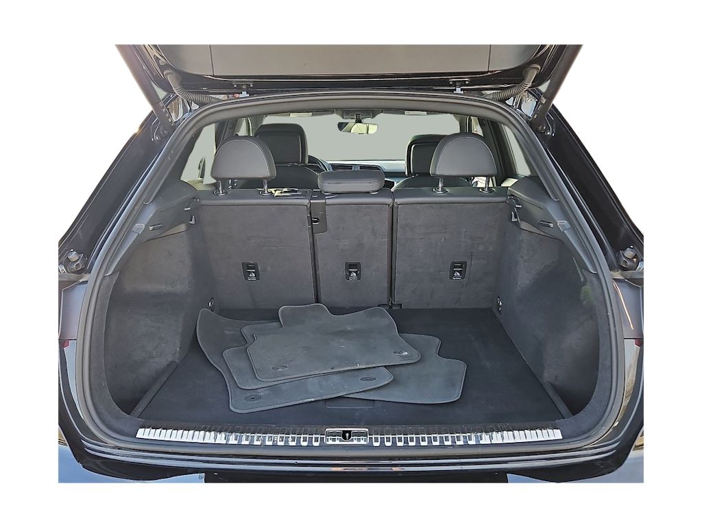 Thumbnail: 2024 Audi Q3 - 13