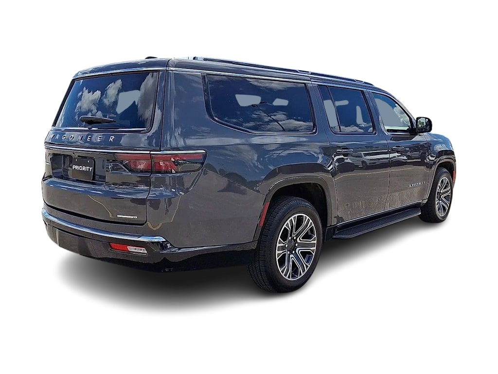 Thumbnail: 2024 Jeep Wagoneer - 21