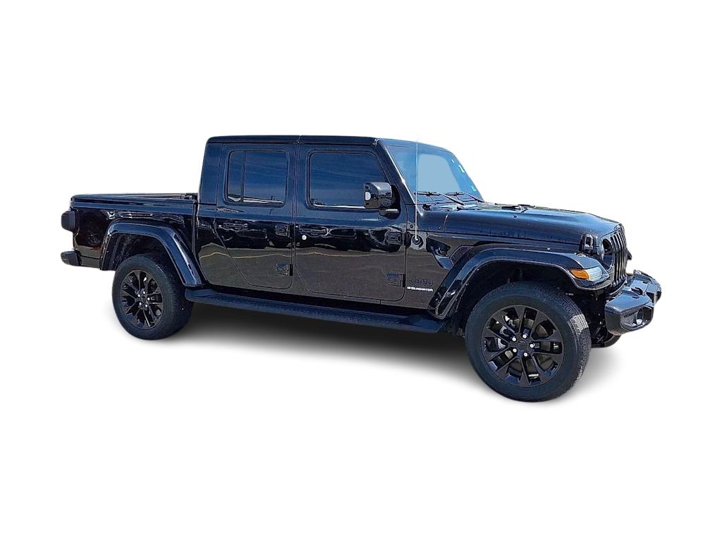 Thumbnail: 2023 Jeep Gladiator - 17
