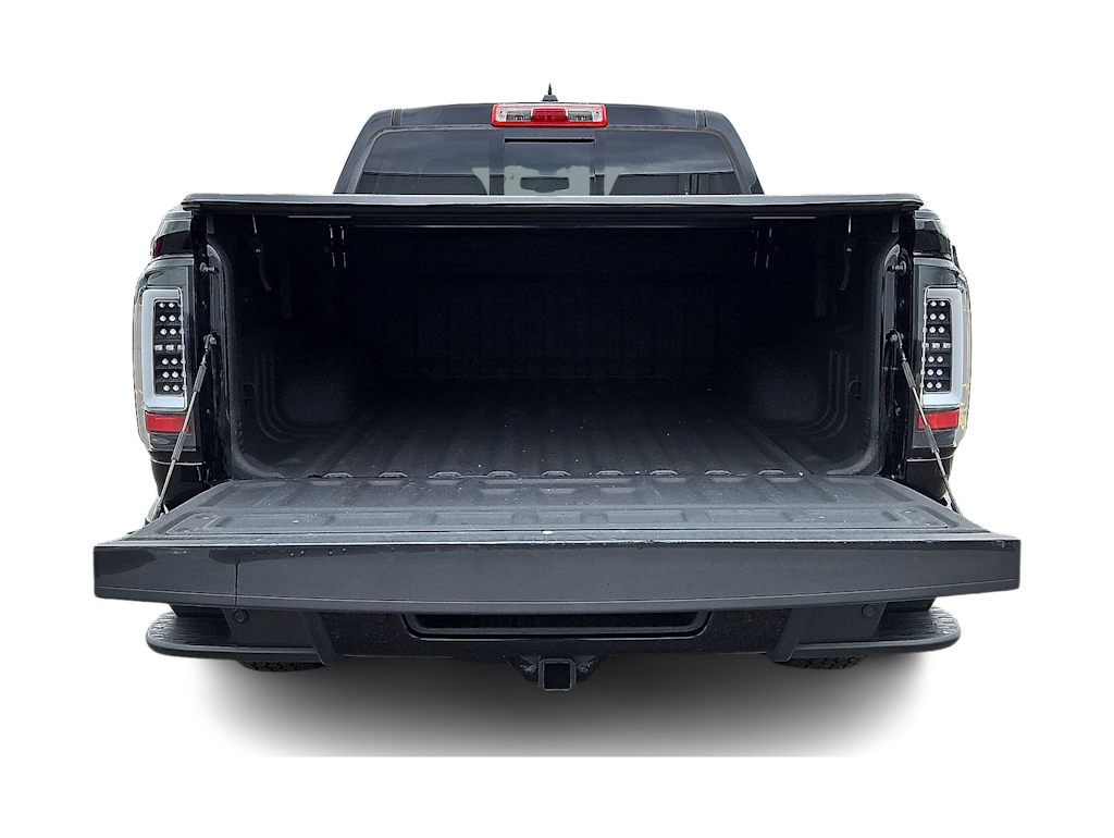 Thumbnail: 2019 Chevrolet Colorado - 17