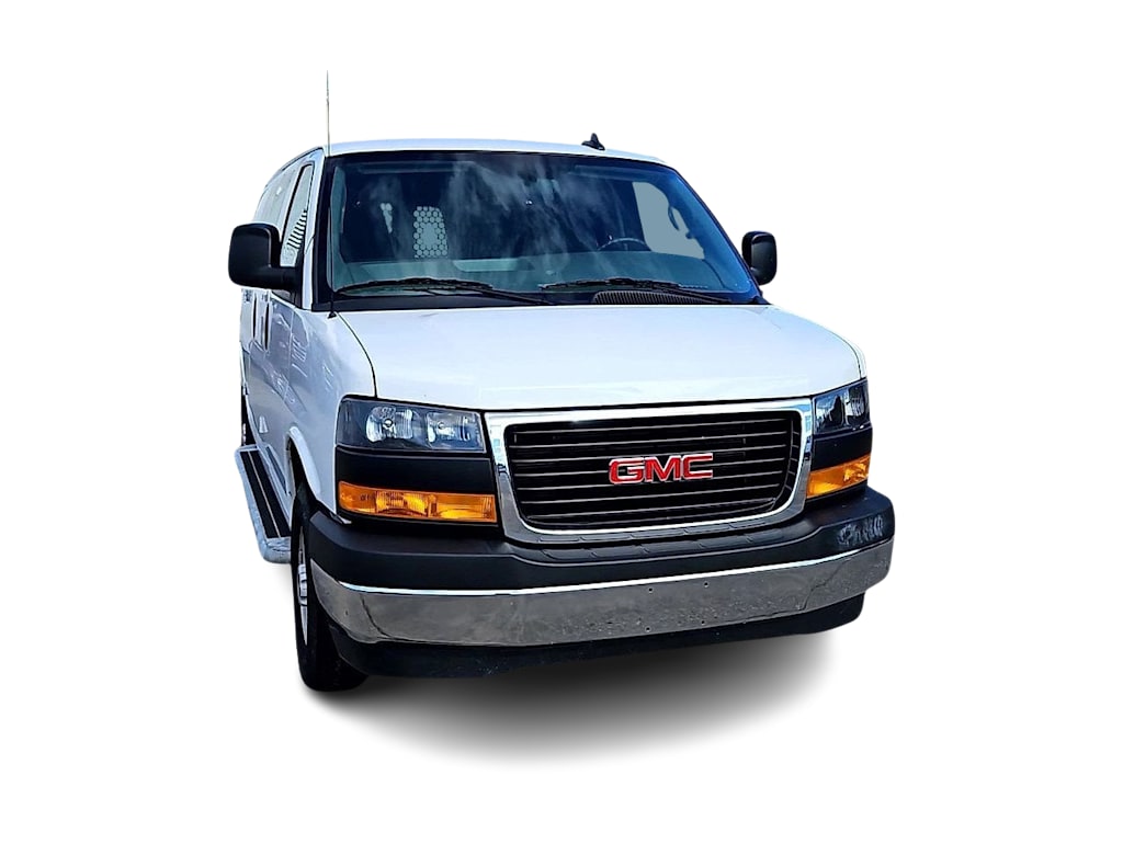 Thumbnail: 2025 GMC Savana - 4