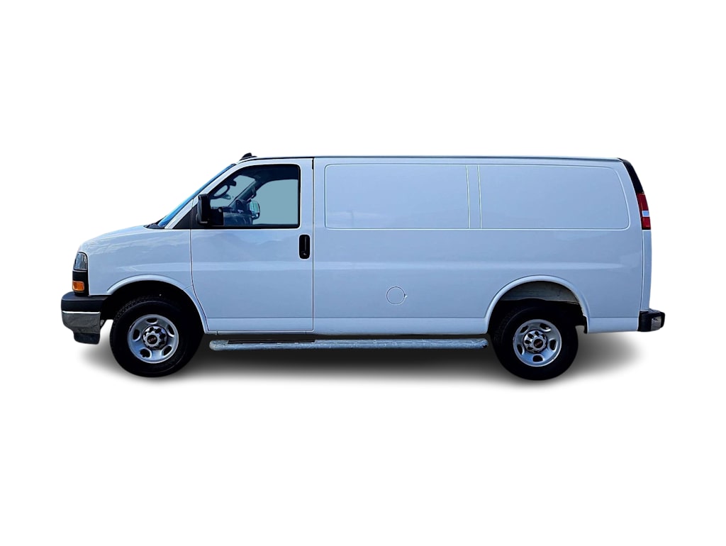 Thumbnail: 2025 GMC Savana - 3