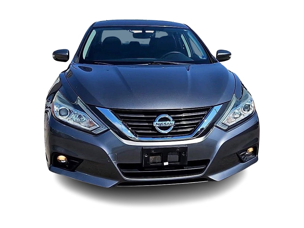 Thumbnail: 2016 Nissan Altima - 4