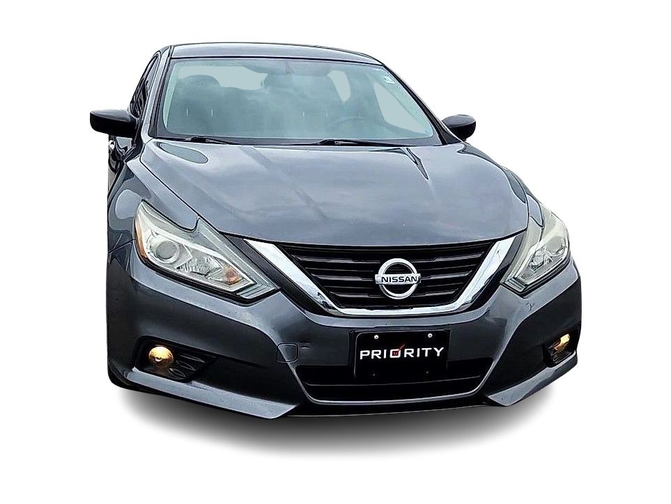 Thumbnail: 2017 Nissan Altima - 5