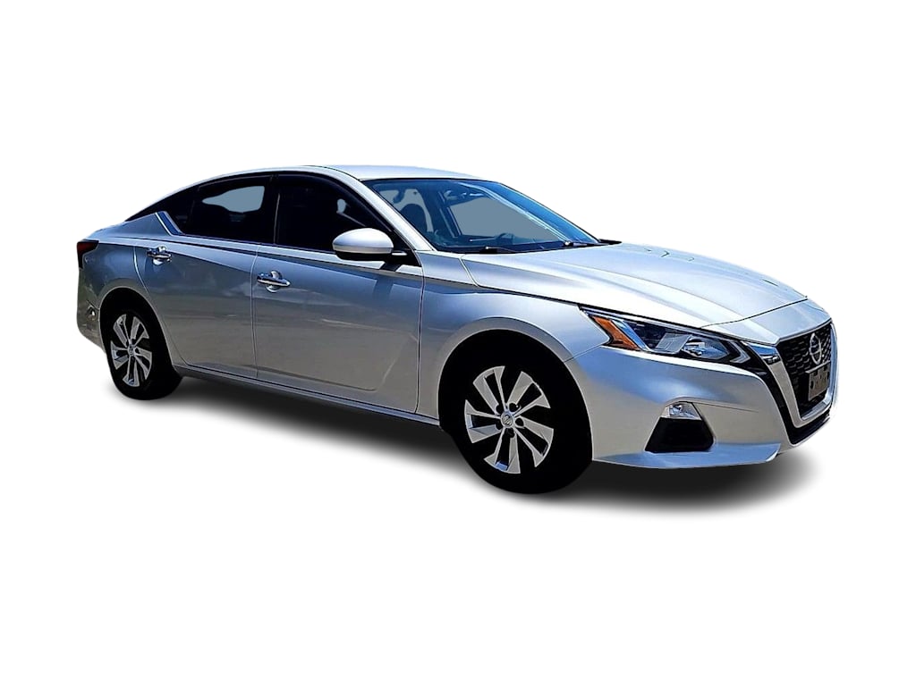 Thumbnail: 2020 Nissan Altima - 20