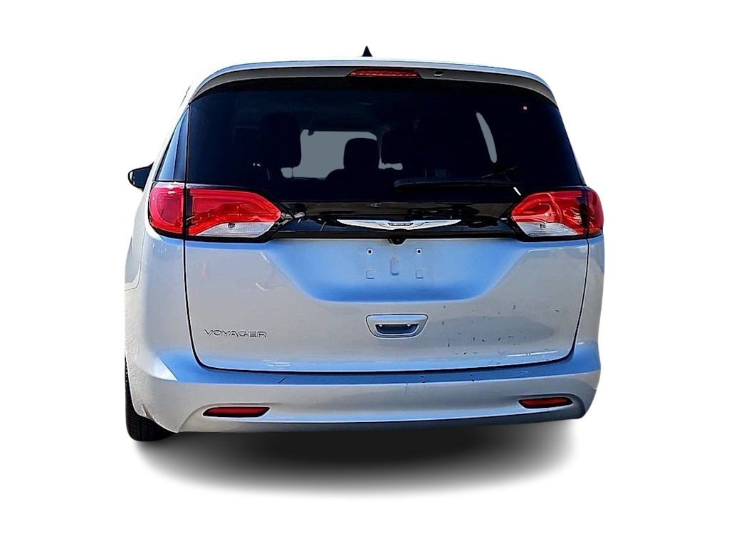 Thumbnail: 2024 Chrysler Voyager - 5