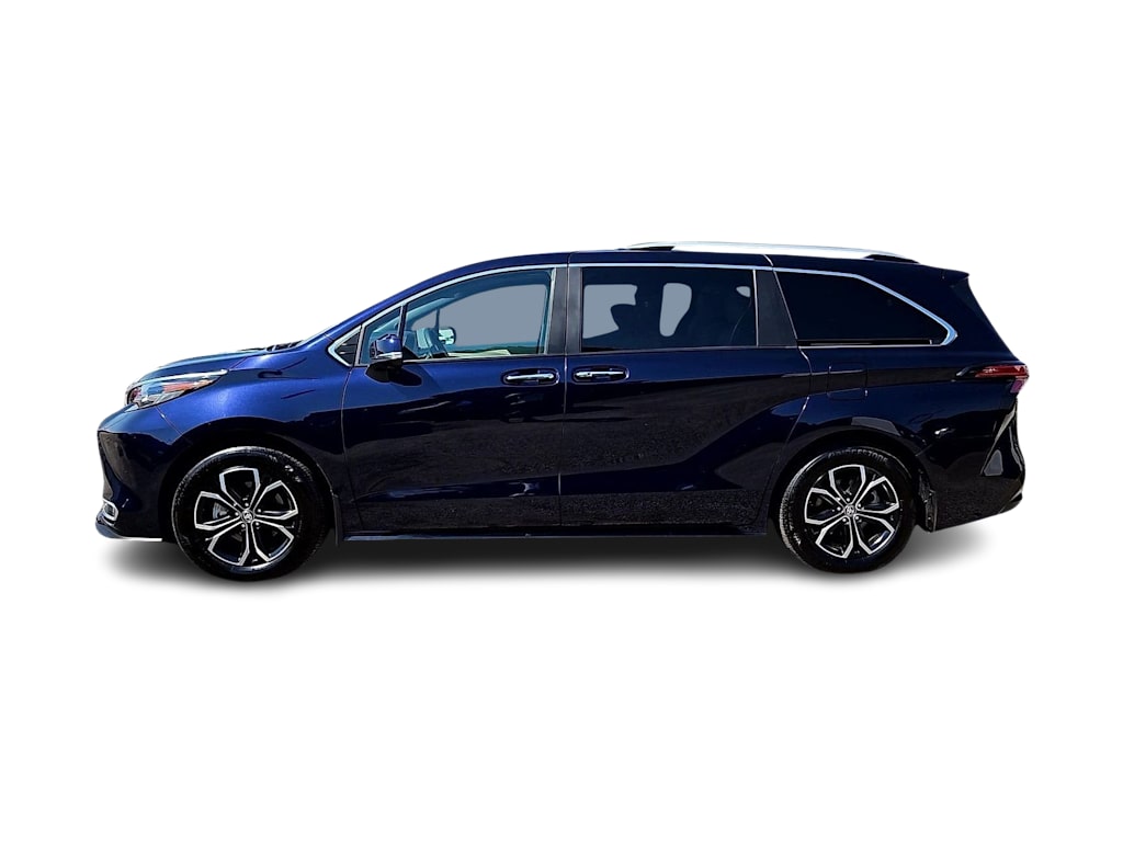 Thumbnail: 2025 Toyota Sienna - 3