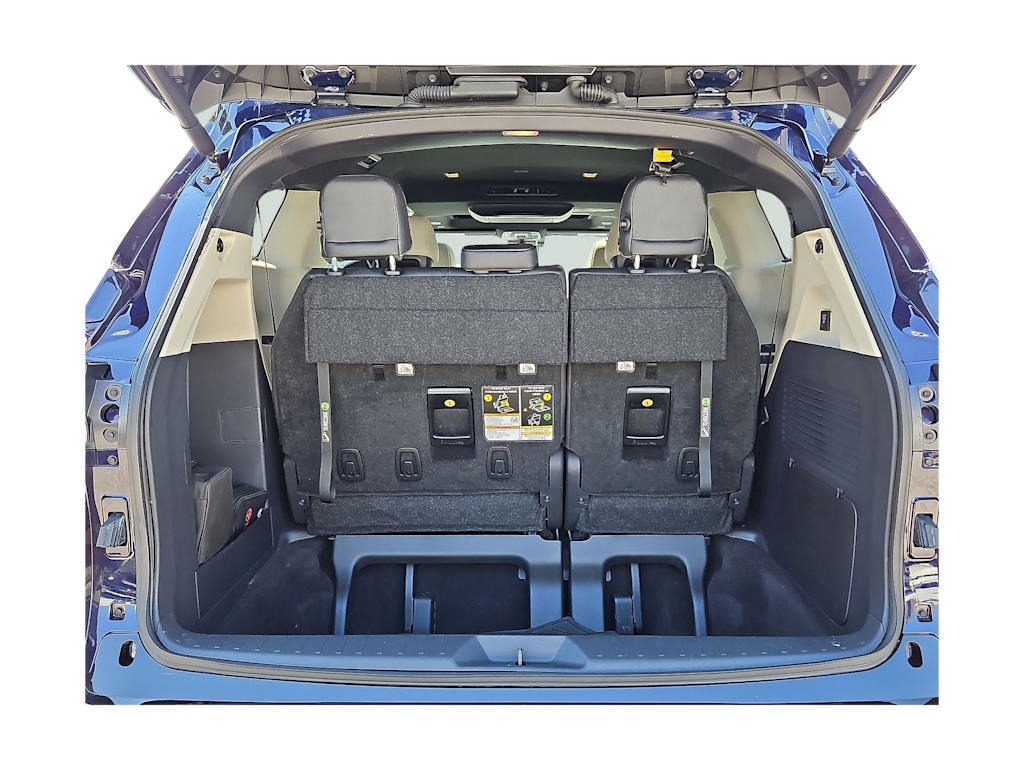 Thumbnail: 2025 Toyota Sienna - 18