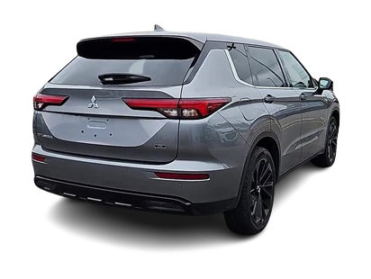 Thumbnail: 2023 Mitsubishi Outlander - 23