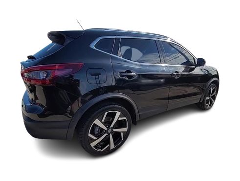 Thumbnail: 2022 Nissan Rogue Sport - 19