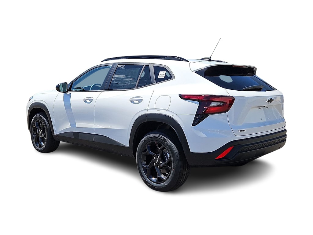 Thumbnail: 2026 Chevrolet Trax - 3
