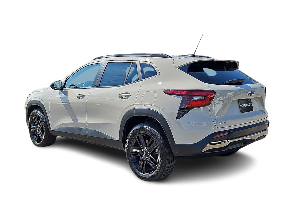Thumbnail: 2026 Chevrolet Trax - 3