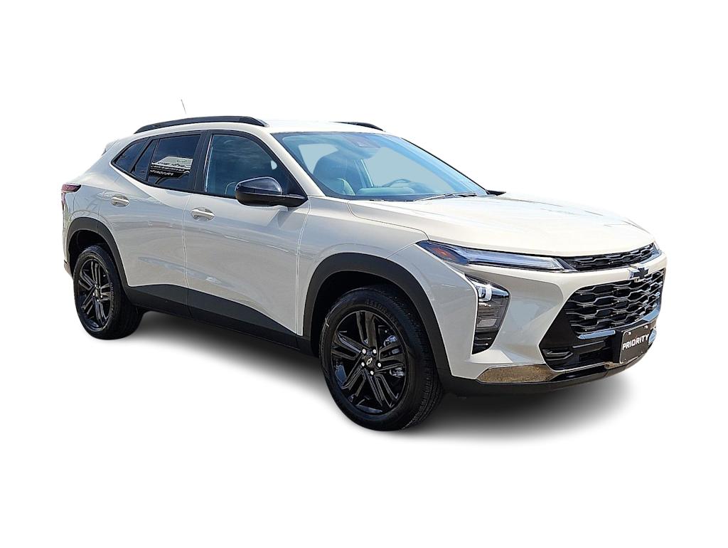 Thumbnail: 2026 Chevrolet Trax - 16