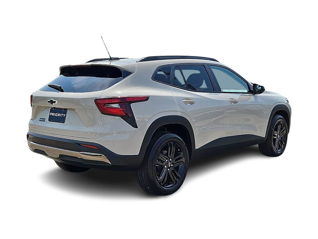Thumbnail: 2026 Chevrolet Trax - 17