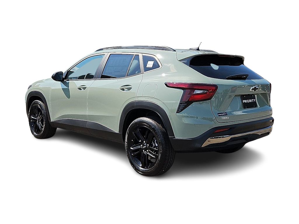 Thumbnail: 2026 Chevrolet Trax - 3