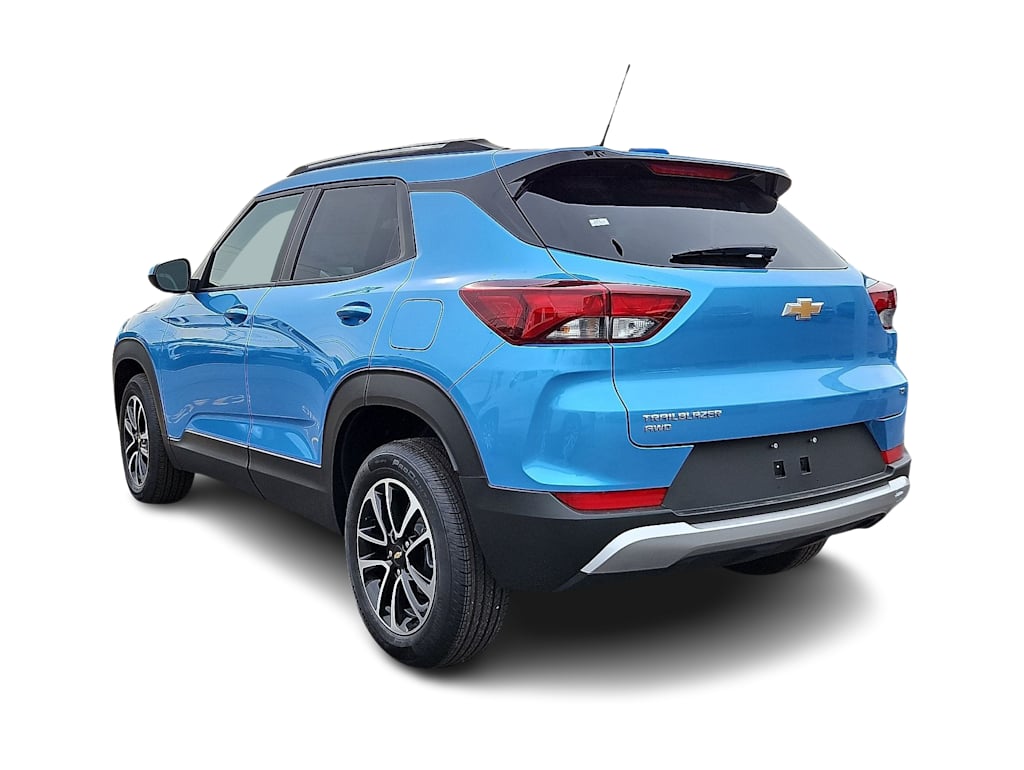 Thumbnail: 2026 Chevrolet TrailBlazer - 3
