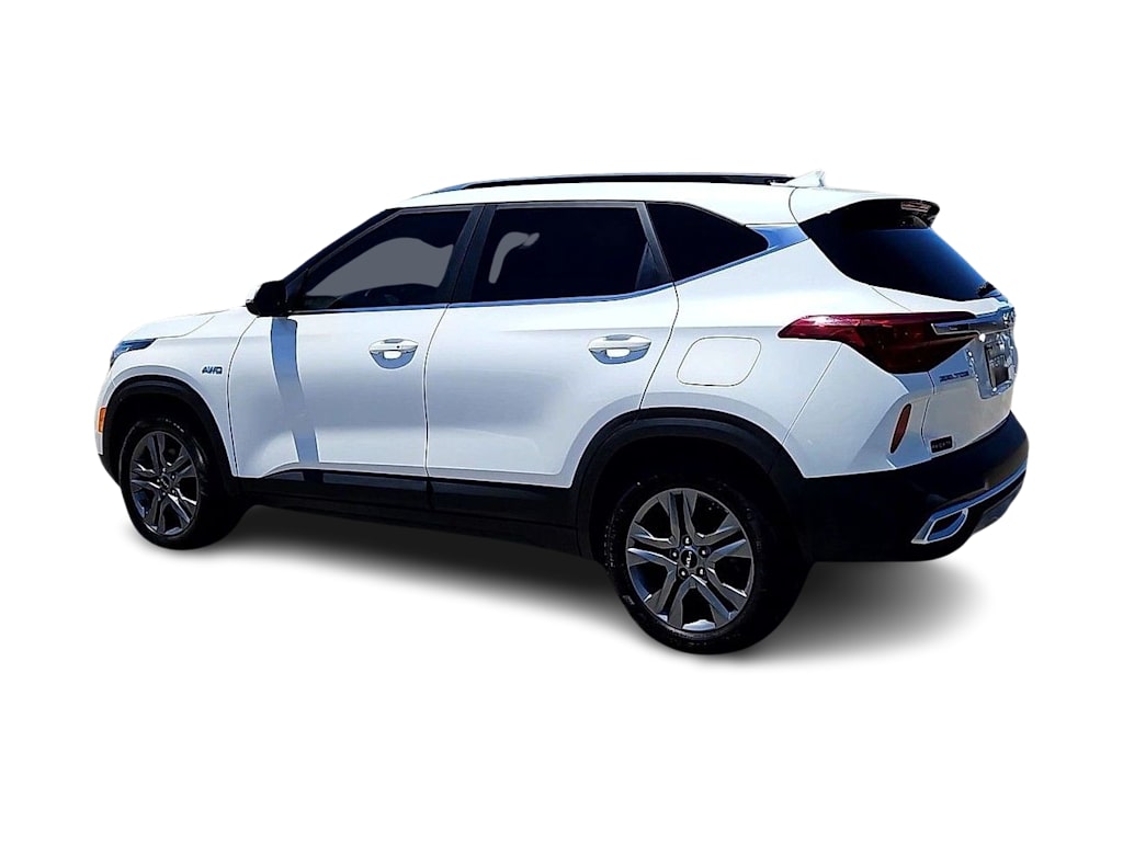 Thumbnail: 2023 Kia Seltos - 4