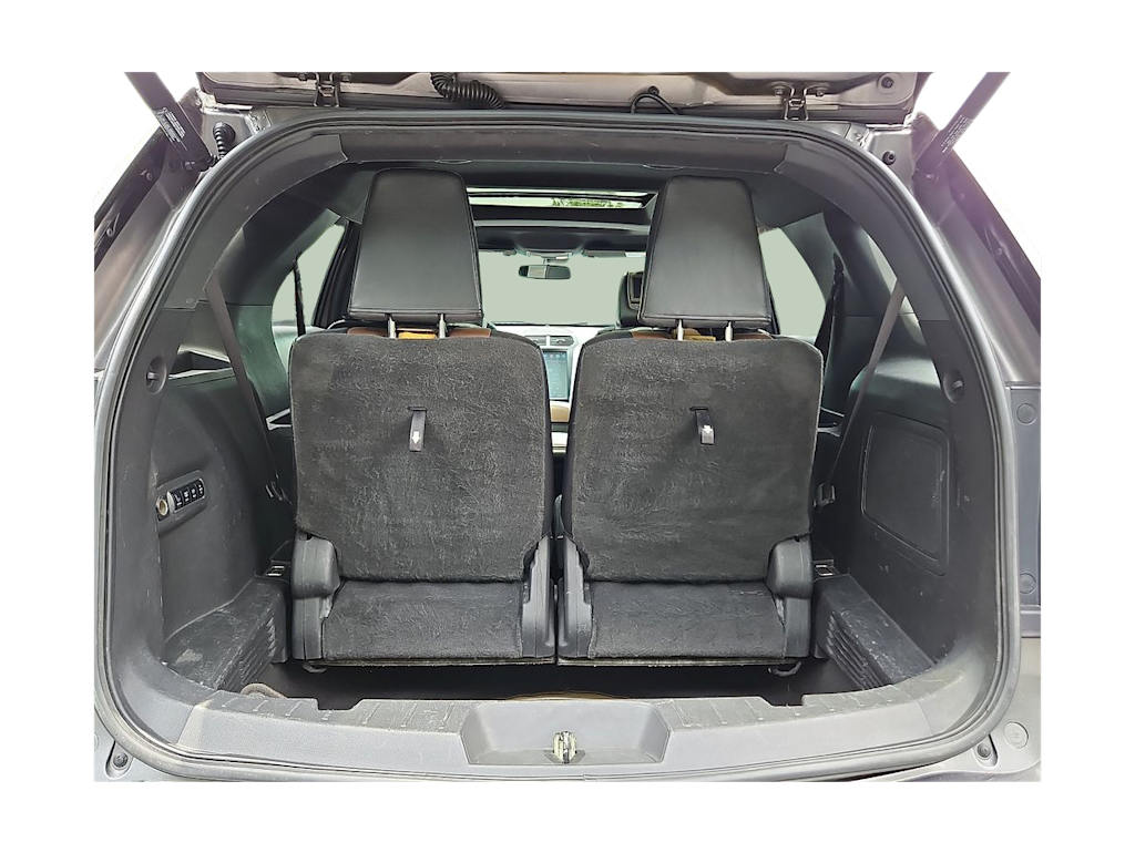Thumbnail: 2011 Ford Explorer - 16
