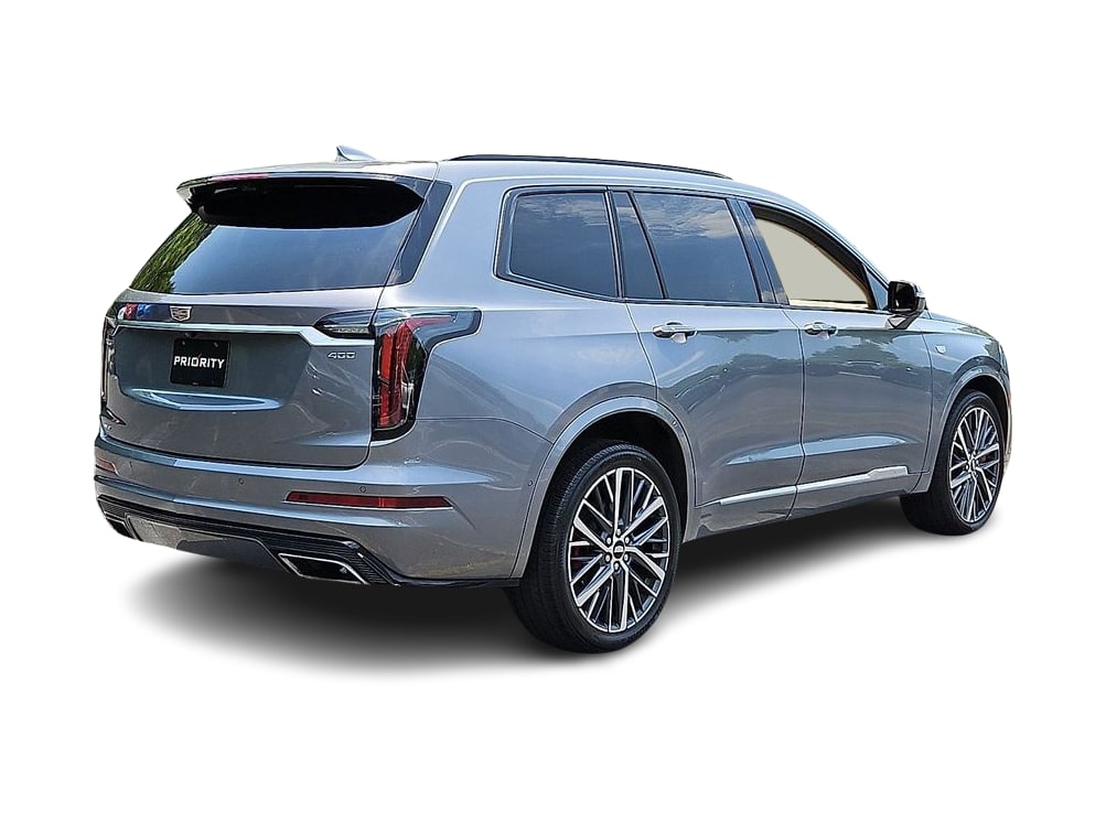 Thumbnail: 2022 Cadillac XT6 - 18