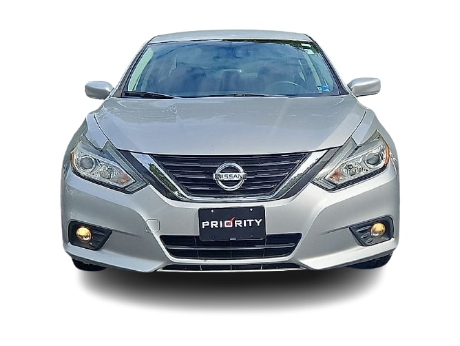 Thumbnail: 2017 Nissan Altima - 6