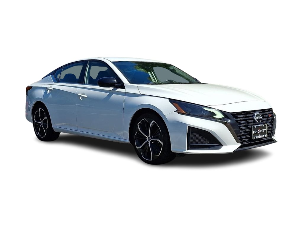 Thumbnail: 2023 Nissan Altima - 18