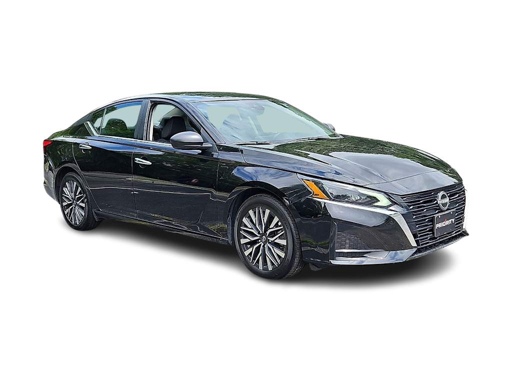 Thumbnail: 2025 Nissan Altima - 18