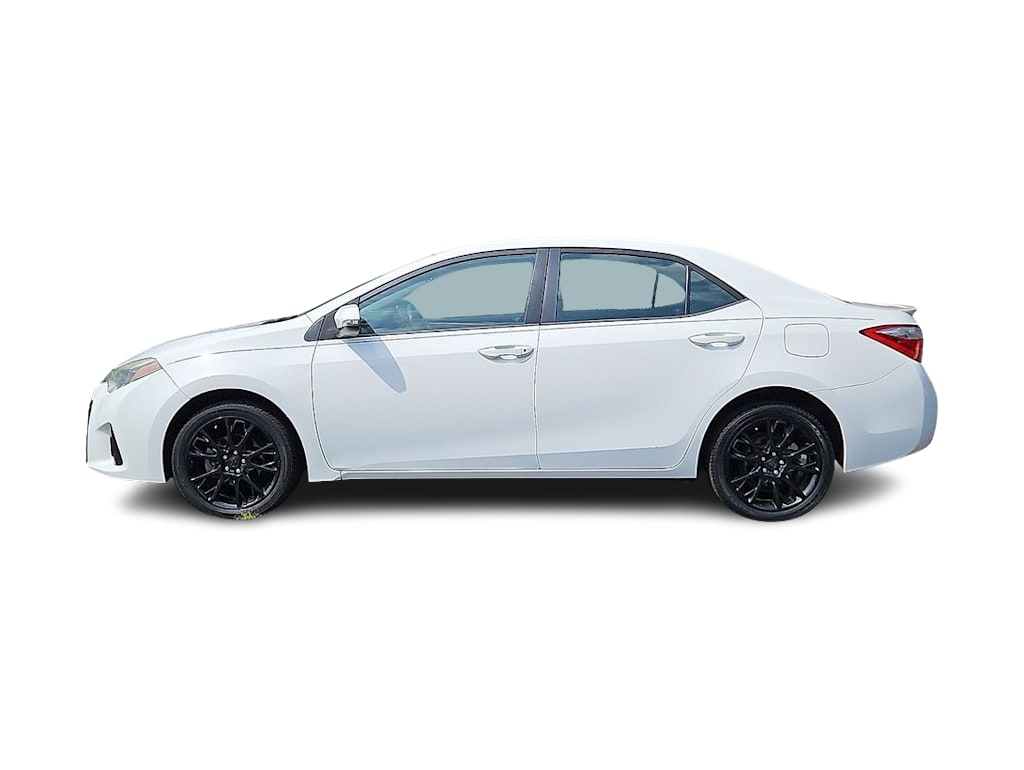 Thumbnail: 2016 Toyota Corolla - 3